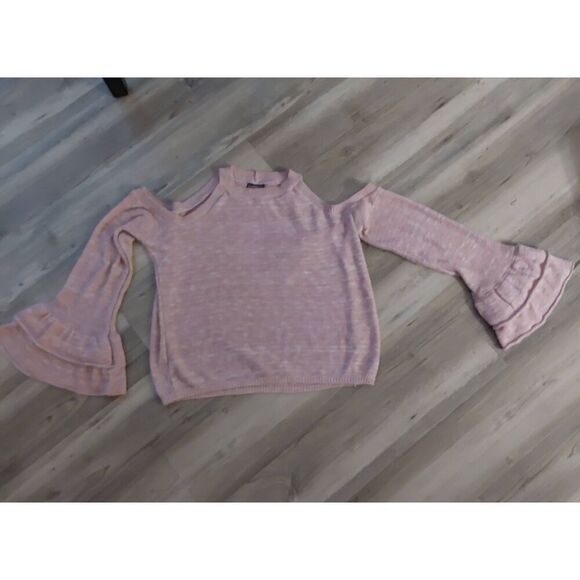 EXPRESS Sweet Peach Scoop Neck Cold Shoulder & Double Ruffled Sleeves Sweater L - Picture 1 of 3